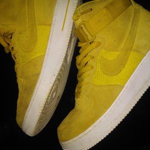 Yellow Nike men shoes
